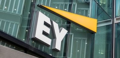 EY: Η Ελλάδα προορισμός για μεγάλες παραγωγικές επενδύσεις