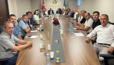 Κοσσυφοπέδιο: Ο πρέσβης της Τουρκίας έδωσε τις κατευθυντήριες γραμμές του Erdogan στο τουρκικό κόμμα