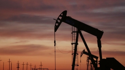 «Στο κόκκινο» έκλεισε το πετρέλαιο - «Βουτιά» 4,6% στο WTI, πτώση 3,3% στο Brent