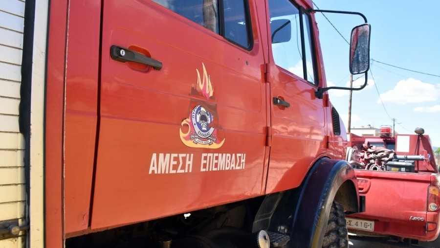 Φωτιά σε δασική έκταση στην περιοχή Κρεμαστά στο Αγρίνιo