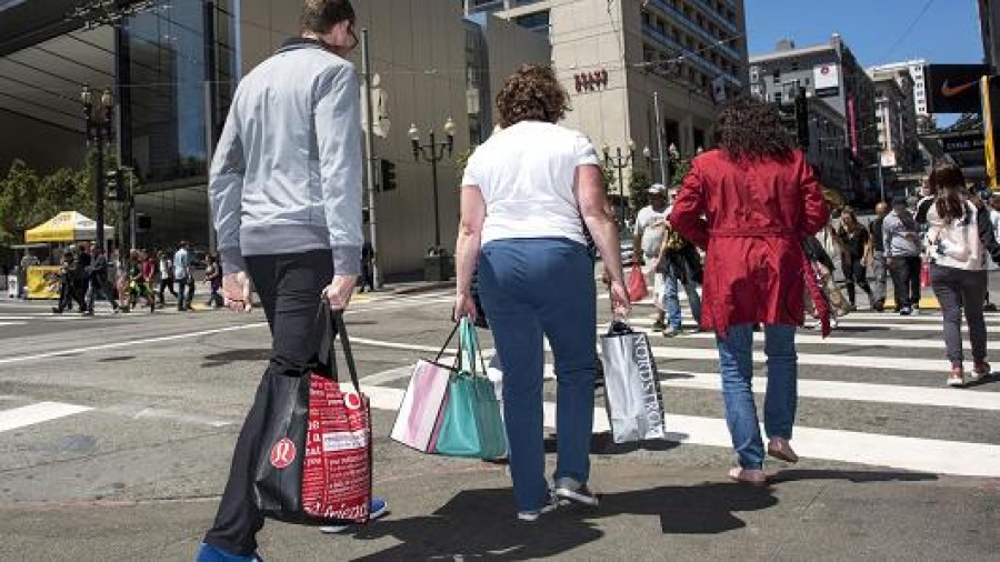 ΗΠΑ: Άνω των εκτμήσεων η υποχώρηση της καταναλωτικής επιστοσύνης τον Μάρτιο 2018