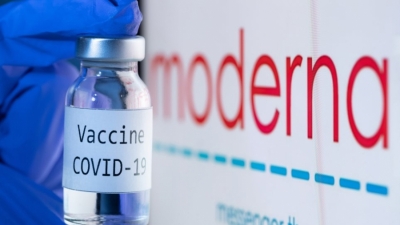 To εμβόλιο της Moderna δεν συνδέεται με σπάνια περιστατικά μυοκαρδίτιδας