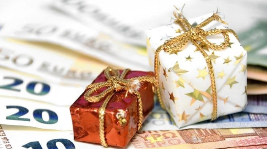 Δώρο Χριστουγέννων σε τρεις δόσεις-  Ολη η Κοινή υπουργική Απόφαση για την πληρωμή