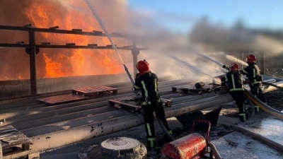 Το στρατιωτικό αεροδρόμιο στο Vasylkiv καίγεται για περισσότερες από 30 ώρες - Το μεγάλο ψέμα των Ουκρανών