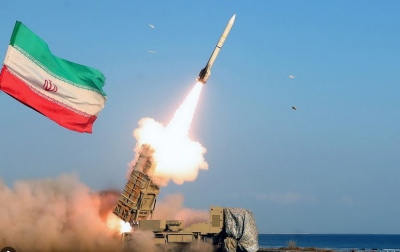 To Iράν απαντά στις απειλές ΗΠΑ, Βρετανίας - Παραλάβαμε νέους πυραύλους κρουζ με ακτίνα δράσης άνω των 1.000 χλμ.