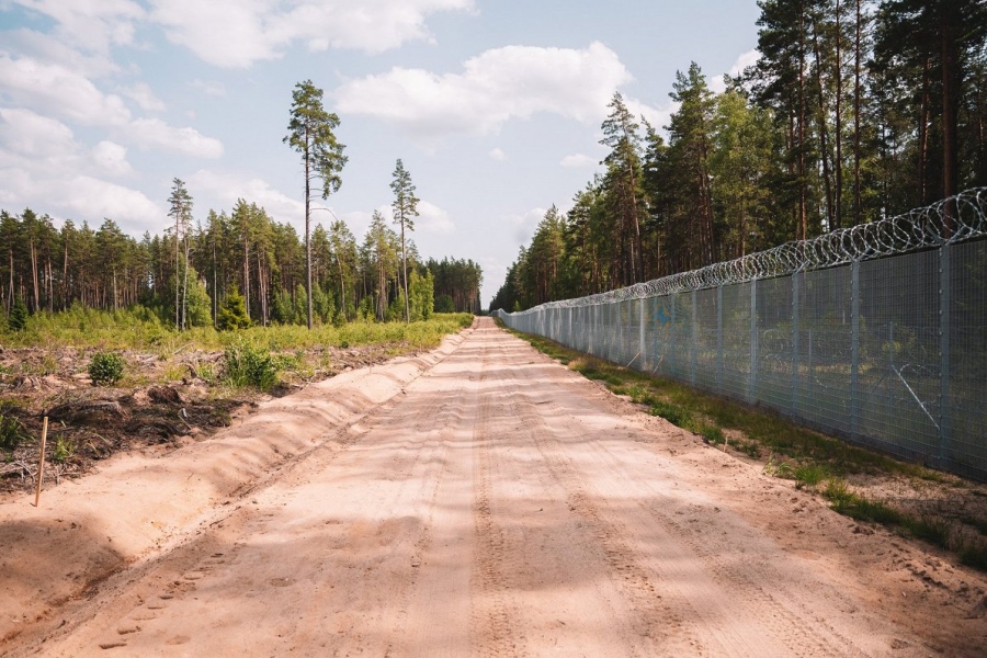 Οχυρώνονται όλοι εκτός από την Ελλάδα - Η Λετονία ολοκληρώνει την κατασκευή φράχτη στα σύνορα με τη Λευκορωσία