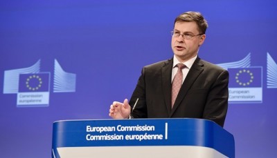 Dombrovskis (Ευρ. Επιτροπή): Δεν αποκλείεται ένα Brexit χωρίς συμφωνία