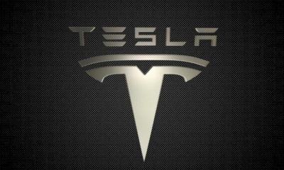 Νέα εποχή για την Tesla – «Αγαπά» τους μετόχους του ο Elon Musk… παίρνει τον έλεγχο, δυναμική είσοδος στη ρομποτική