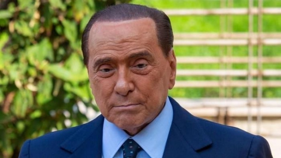 Berlusconi: Θα είμαι ο σκηνοθέτης της επόμενης ιταλικής κυβέρνησης – Παγκόσμια έλλειψη ηγετών