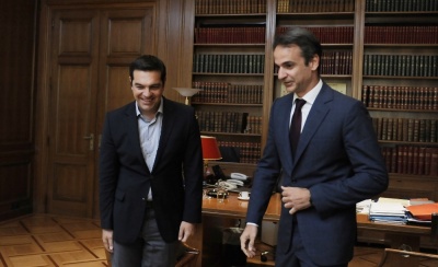 Η Ελλάδα επιστρέφει στην κανονικότητα - Οι διαφορετικές προτεραιότητες του ΣΥΡΙΖΑ και του Μητσοτάκη