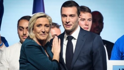 Σαρώνει στις δημοσκοπήσεις ο «Εθνικός Συναγερμός» της Le Pen - Les Echos: 37% από τον α' γύρο