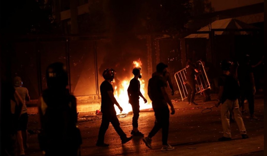 Έκρηξη οργής στον Λίβανο – Με αμείωτη ένταση συνεχίζονται τα επεισόδια, προ των πυλών πολιτικές εξελίξεις - Οι αποφάσεις των δωρητών