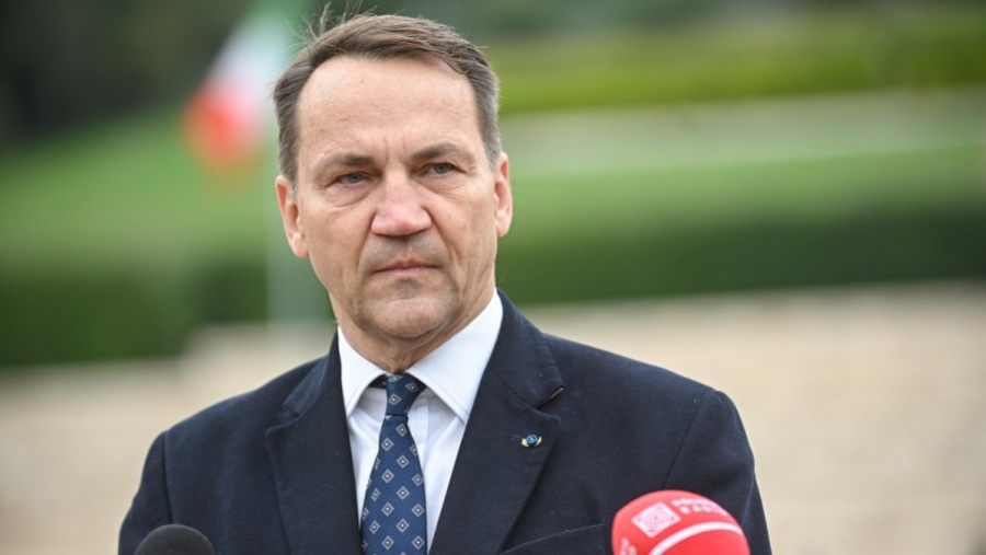 Sikorski (Πολωνός ΥΠΕΞ): Οι διαπραγματεύσεις για την Ουκρανία θα οδηγήσουν σε μια νέα παγκόσμια τάξη