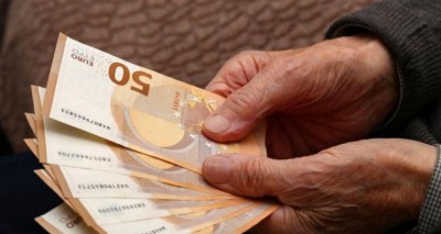 Συνταξιούχοι: Με μόνο για ένα έτος σύνταξης γλιτώνουν τις προσαυξήσεις φόρου στα αναδρομικά