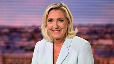 Έτοιμη για νίκη δηλώνει η Le Pen: Οι Γάλλοι αποκήρυξαν τις πολιτικές Macron - Το εθνικό στρατόπεδο έχει τώρα ιστορική ευκαιρία