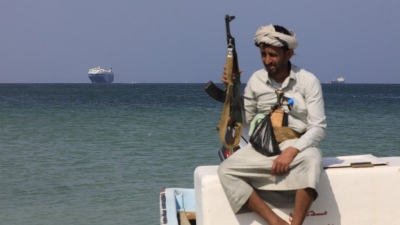 Δεκάδες ρουκέτες και drones έριξαν οι Houthis κατά πλοίων και θέσεων του Ισραήλ – «Με την βοήθεια του Θεού, θα πάρουμε εκδίκηση»